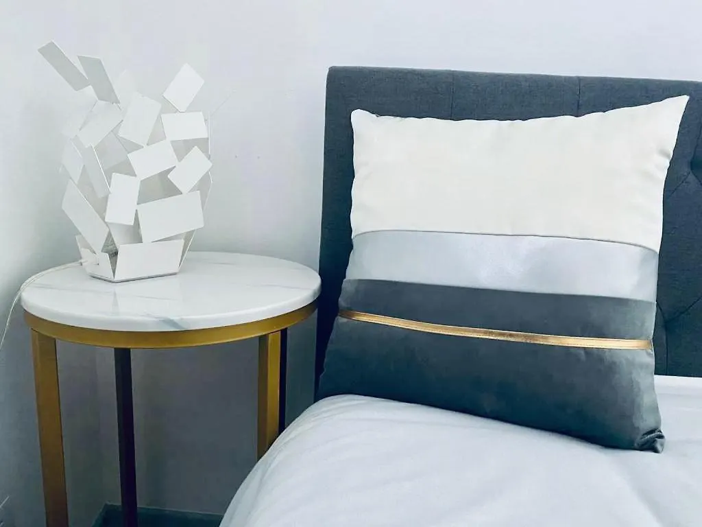 Villa Martina Luxury Suites Lecco 0*,